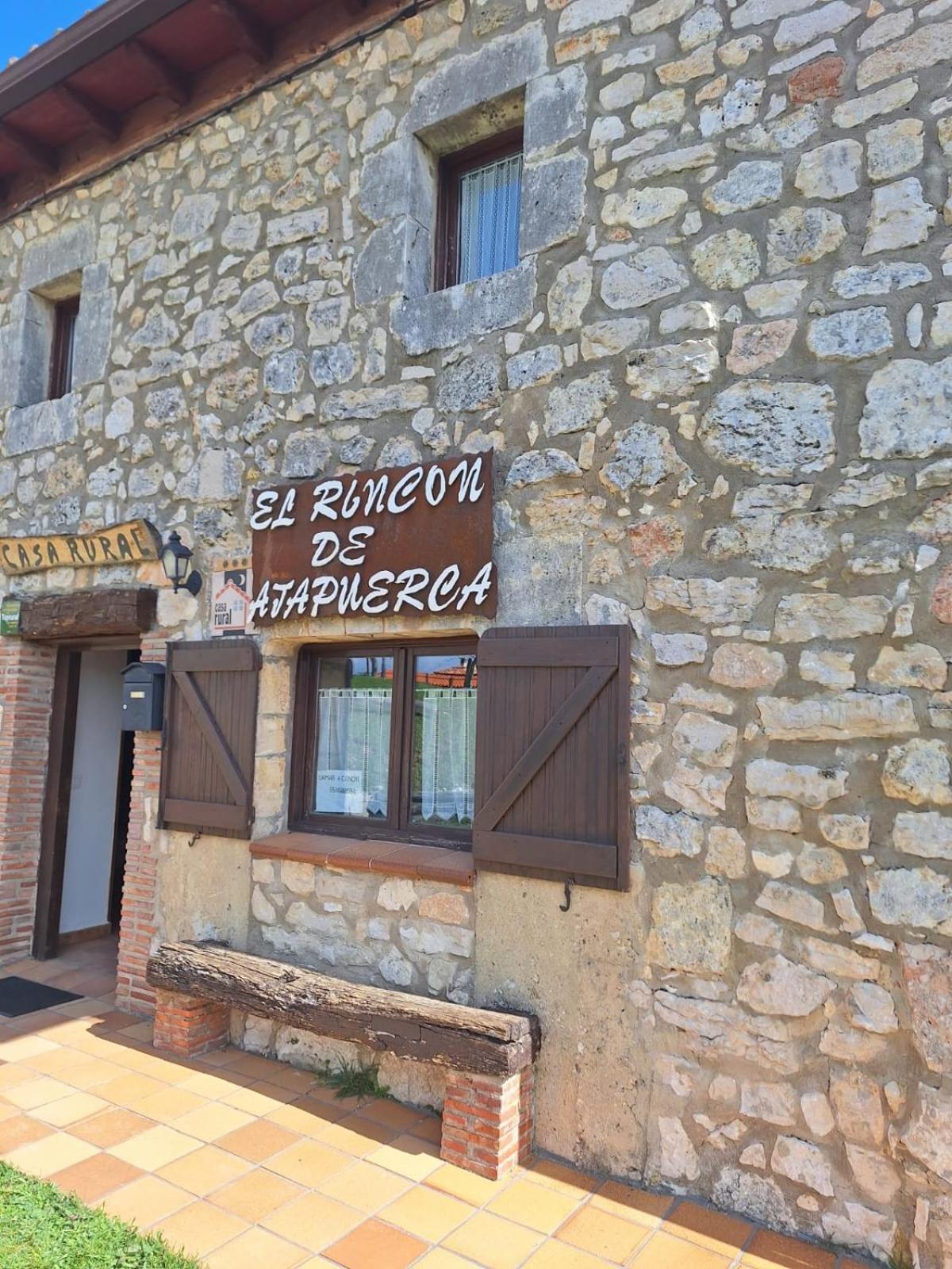 El Rincon De Atapuerca Villa Bagian luar foto